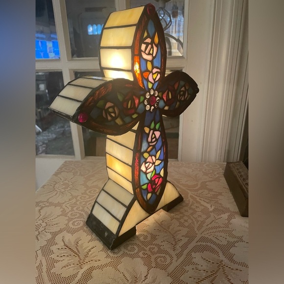 Beautiful Tiffany Lamp Christmas Christian Religious Stained Glass Holy Cross - Picture 2 of 16